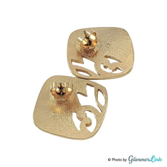 Vintage 80s Avon Scrollwork Cream Enamel Swirls Squared Gold Tone Earrings - Picture 3 of 4